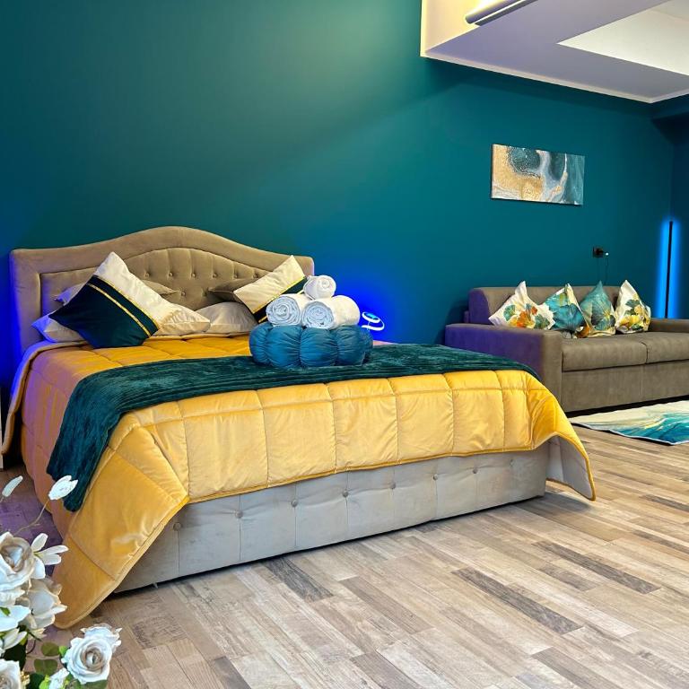 Suite Deluxe - Jacuzzi - Private Parking - One-Bedroom Apartment - 12