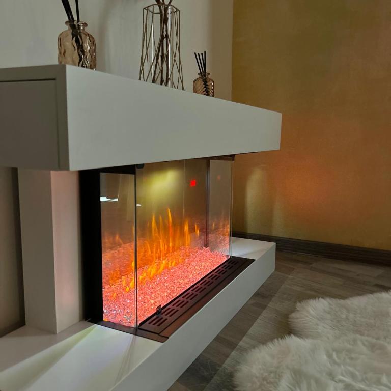 Suite Deluxe - Jacuzzi - Private Parking - One-Bedroom Apartment - 14