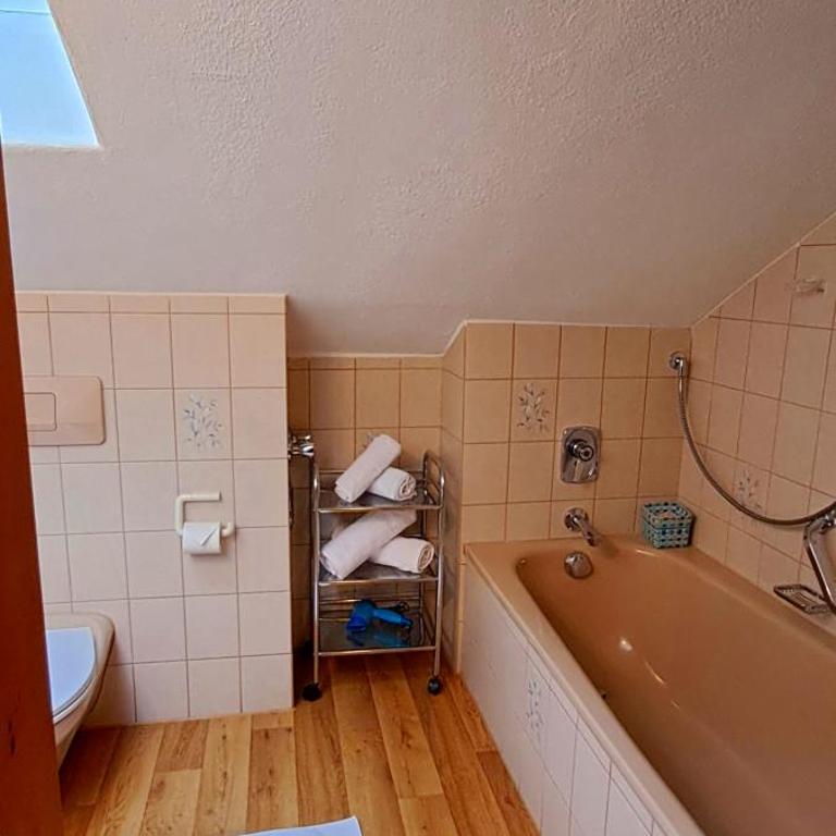 Gästehaus Krumbacher - Apartment mit Balkon - 4