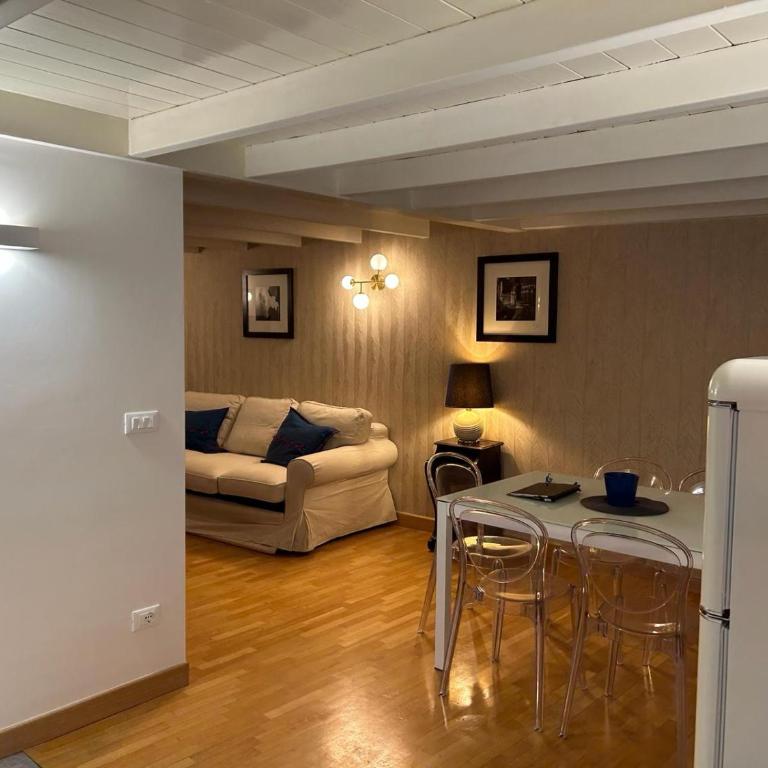Assunta Domus - Camera Familiare con Balcone - 16