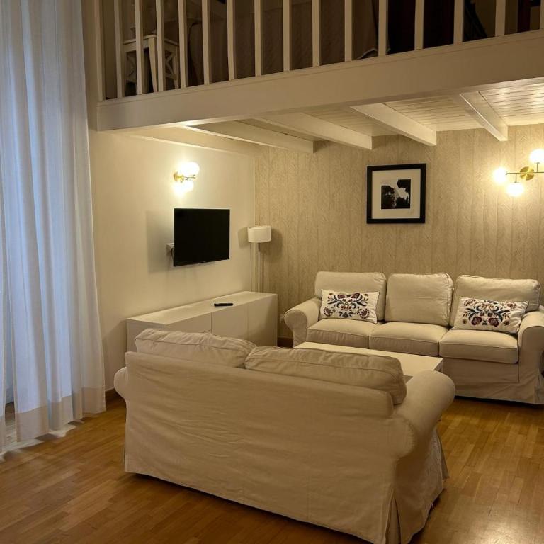 Assunta Domus - Camera Familiare con Balcone - 13