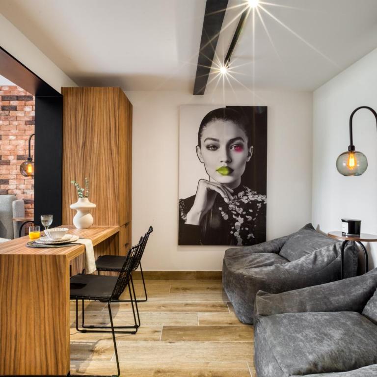ULIV Roma Norte - New York Style Studio - 4