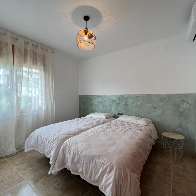 Casa Mas Cabañas con piscina infinita con playa - Villa - 22