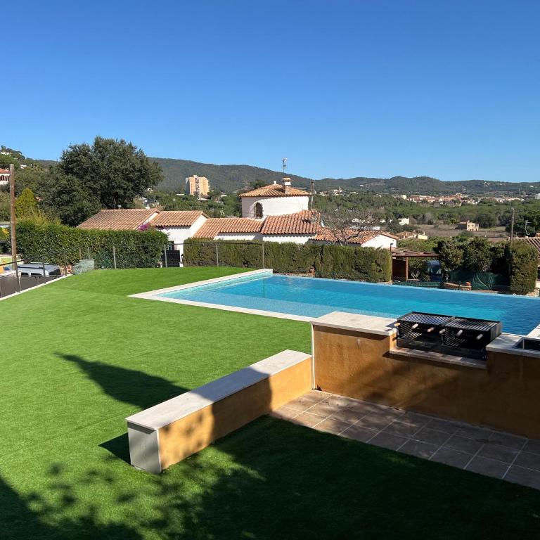 Casa Mas Cabañas con piscina infinita con playa - Villa - 7