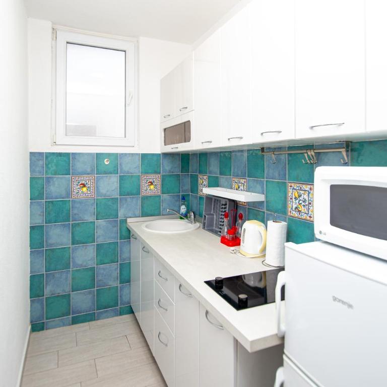 Apartments AriaSana-5m from the beach - Deluxe Studio - 7