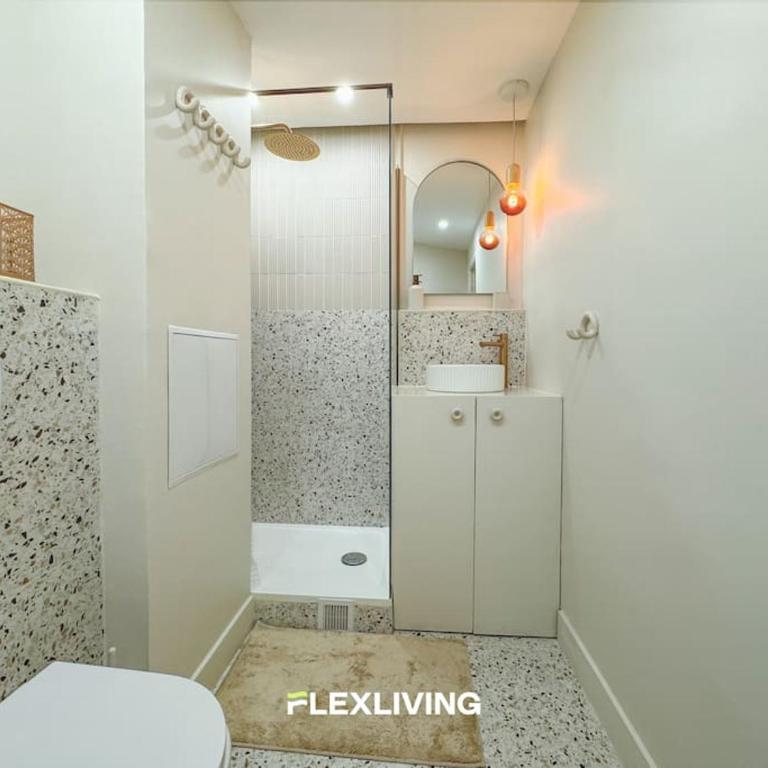 Luxury Studio in city center - One-Bedroom Apartment - 8