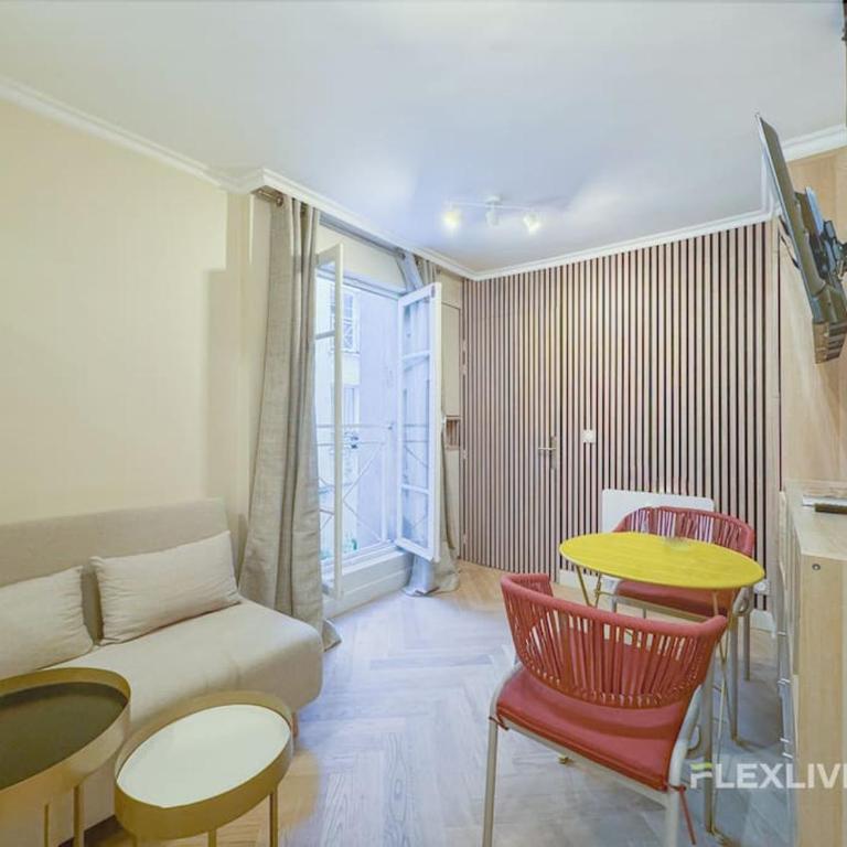 Luxury Studio in city center - One-Bedroom Apartment - 12