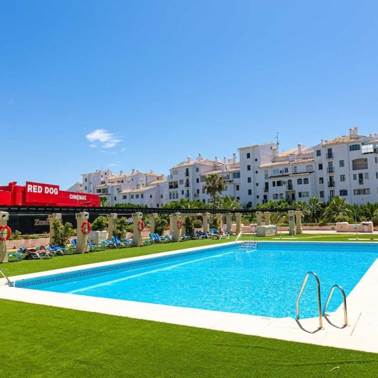 MARBELLA HOME RENTALS - Marina Banus, Puerto Banus, 2BR Spacious, parking & pool - Apartamento de 2 dormitorios - 9