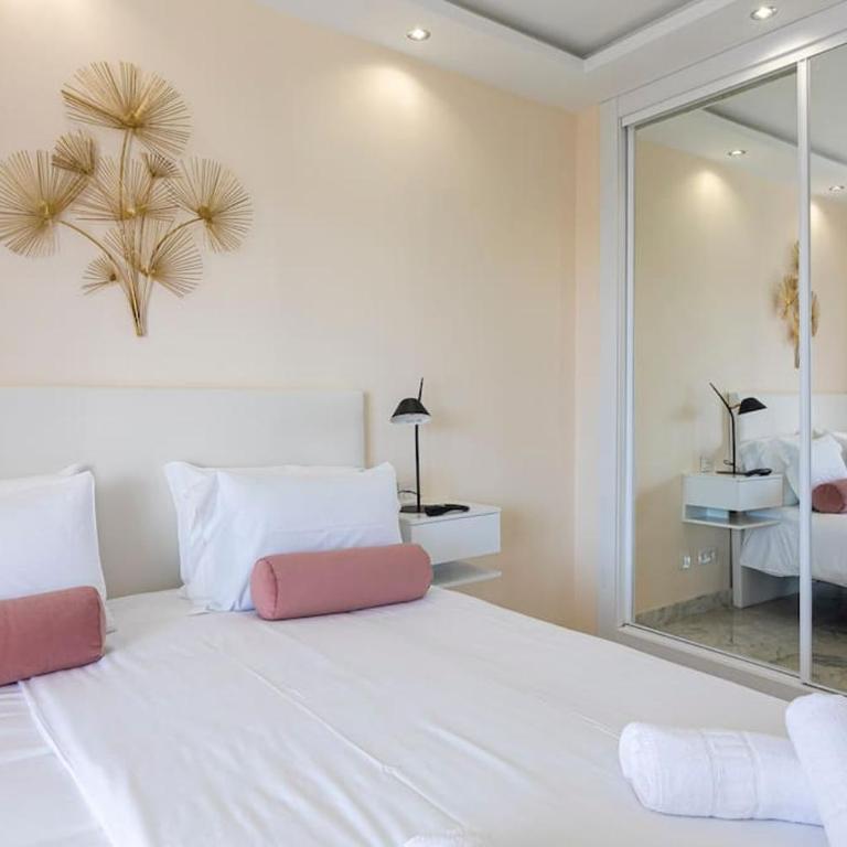 MARBELLA HOME RENTALS - Marina Banus, Puerto Banus, 2BR Spacious, parking & pool - Apartamento de 2 dormitorios - 14