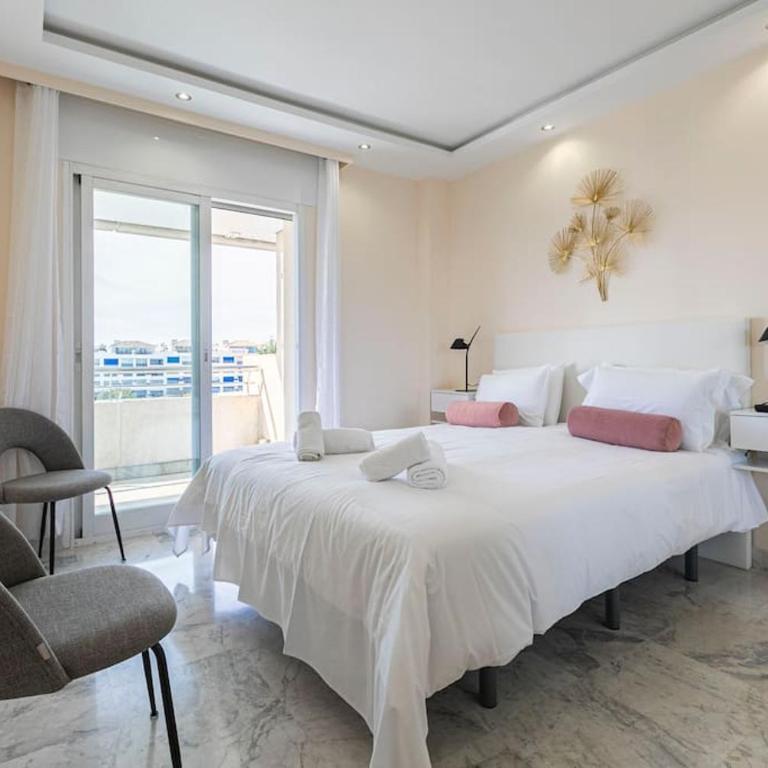 MARBELLA HOME RENTALS - Marina Banus, Puerto Banus, 2BR Spacious, parking & pool - Apartamento de 2 dormitorios - 19