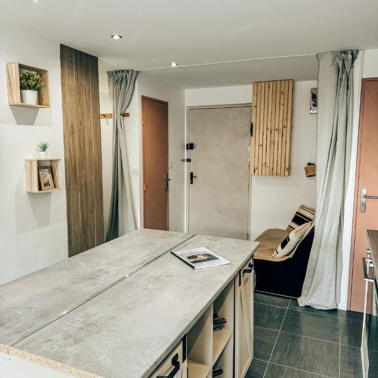 BEACH HOUSE 100M PLAGE, SUR LE PORT. - Appartement 1 Chambre - 11