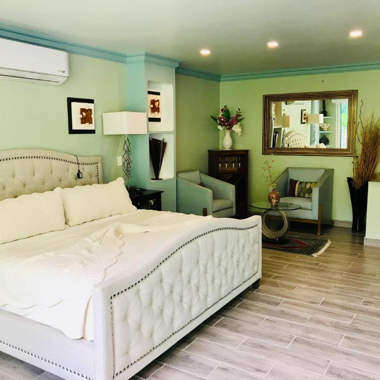Puerto Vallarta Family Vacation Home, Beach Frontage - Apartamento - 51