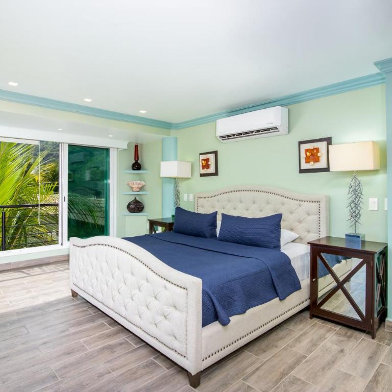Puerto Vallarta Family Vacation Home, Beach Frontage - Apartamento - 63