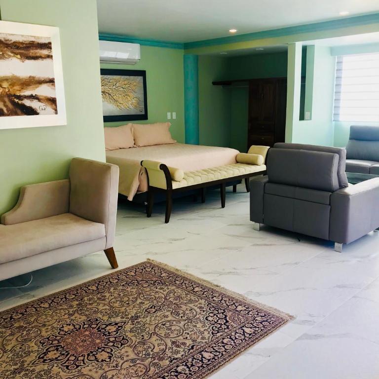 Puerto Vallarta Family Vacation Home, Beach Frontage - Apartamento - 78