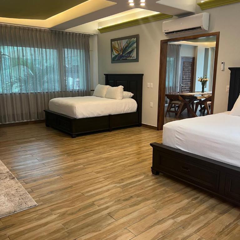 Puerto Vallarta Family Vacation Home, Beach Frontage - Apartamento - 13