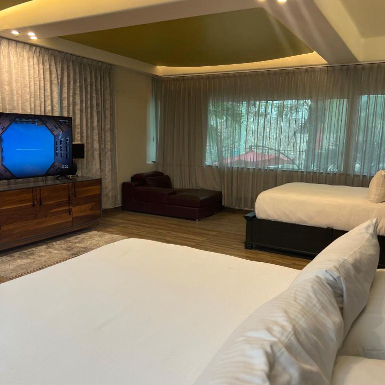 Puerto Vallarta Family Vacation Home, Beach Frontage - Apartamento - 15