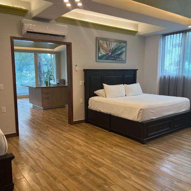 Puerto Vallarta Family Vacation Home, Beach Frontage - Apartamento - 22