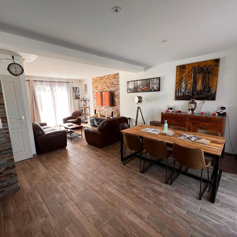 Maison chaleureuse tout confort - Maison 4 Chambres - 15