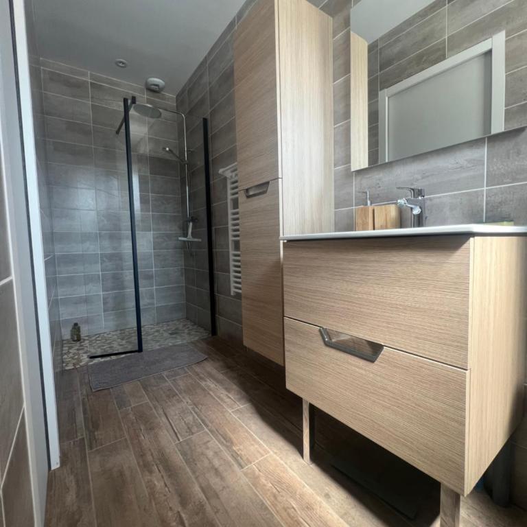 Maison chaleureuse tout confort - Maison 4 Chambres - 32