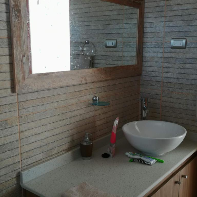 WANNAQUEROS SUITES - Three-Bedroom House - 9