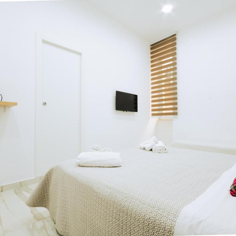 Light - Triple Room - 7