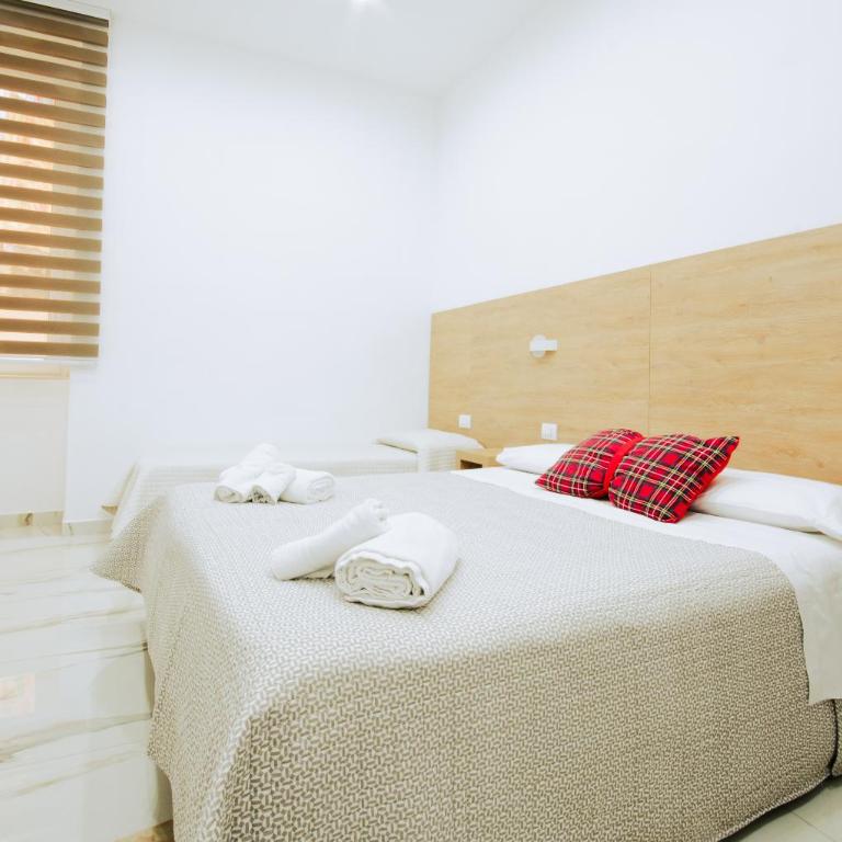 Light - Triple Room - 5
