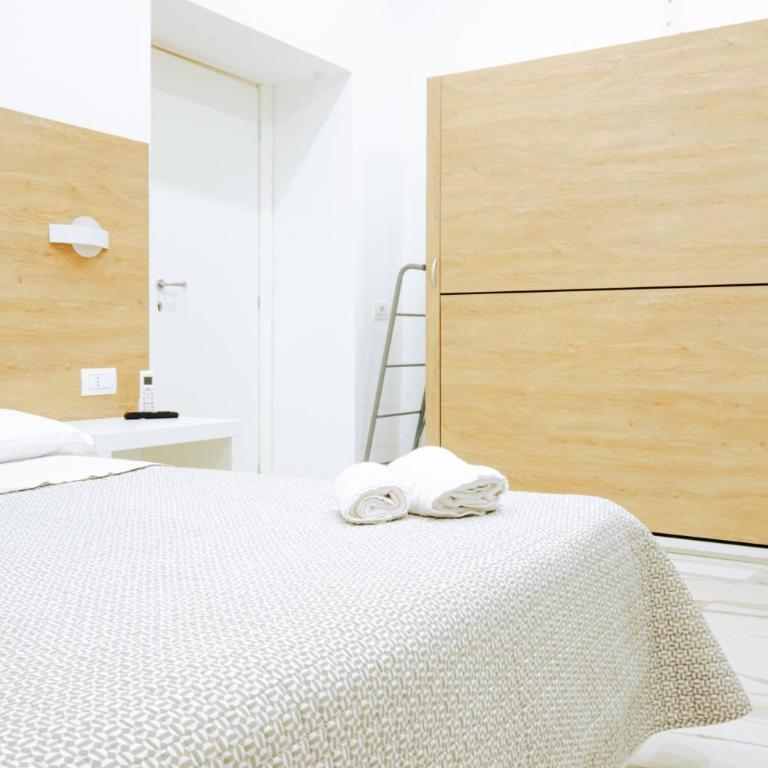 Light - Quadruple Room with Bathroom - 9