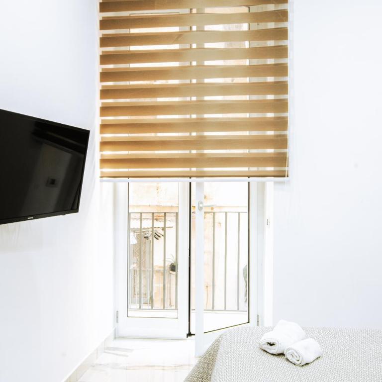 Light - Quadruple Room with Bathroom - 11