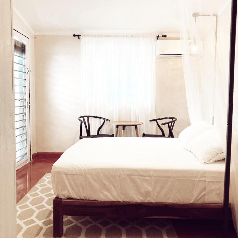 Hotel Boutique KAA - Queen Room with Pool View - 9
