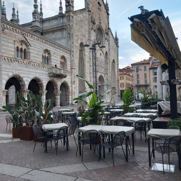 PortaTorre Suite, a Charming apartment in the Heart of Como, Free Private Parking, Air Conditioning - Appartamento Loft con 1 Camera da Letto - 48