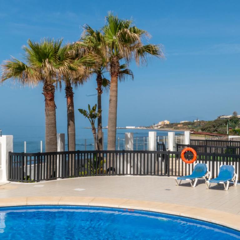 Cozy beachfront 2BR with Terrace, Pool and Garage - Apartamento de 2 dormitorios - 1