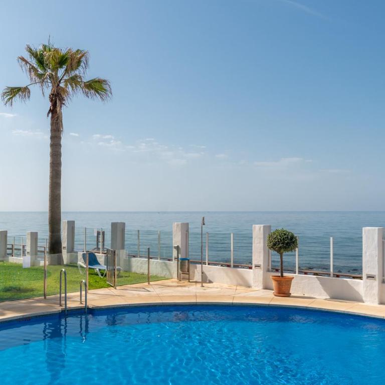 Cozy beachfront 2BR with Terrace, Pool and Garage - Apartamento de 2 dormitorios - 33