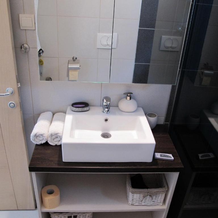 Apartments Inspiration - Comfort Studio with Balcony and Sea View - 2