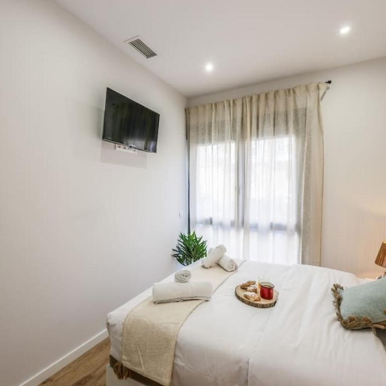 Luxe apartments Madrid Rio by RentitUP - One-Bedroom Apartment - 4