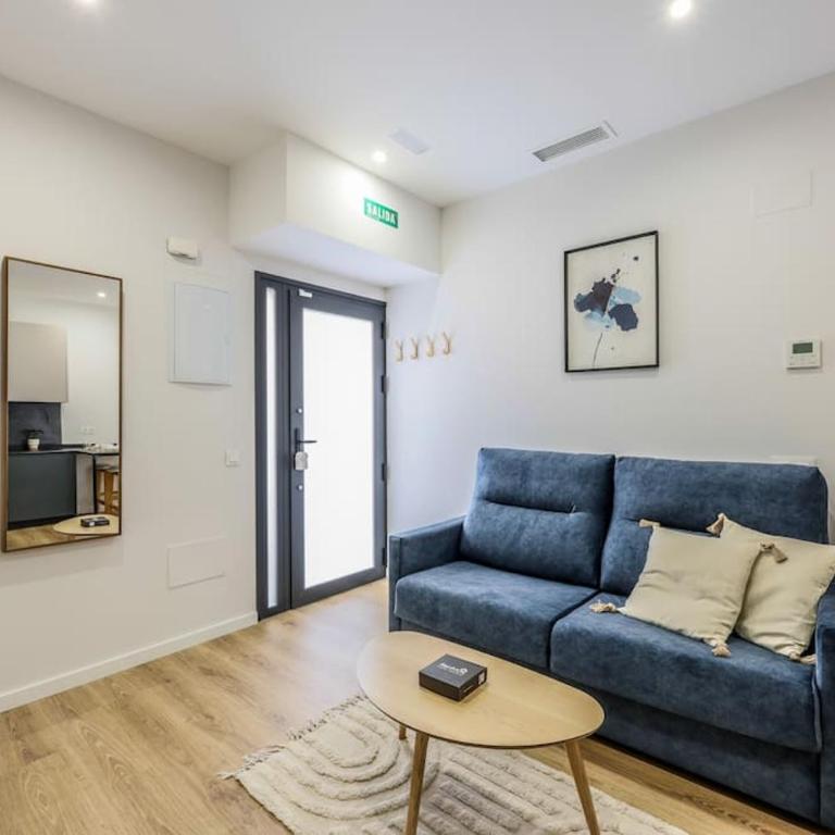 Luxe apartments Madrid Rio by RentitUP - One-Bedroom Apartment - 8