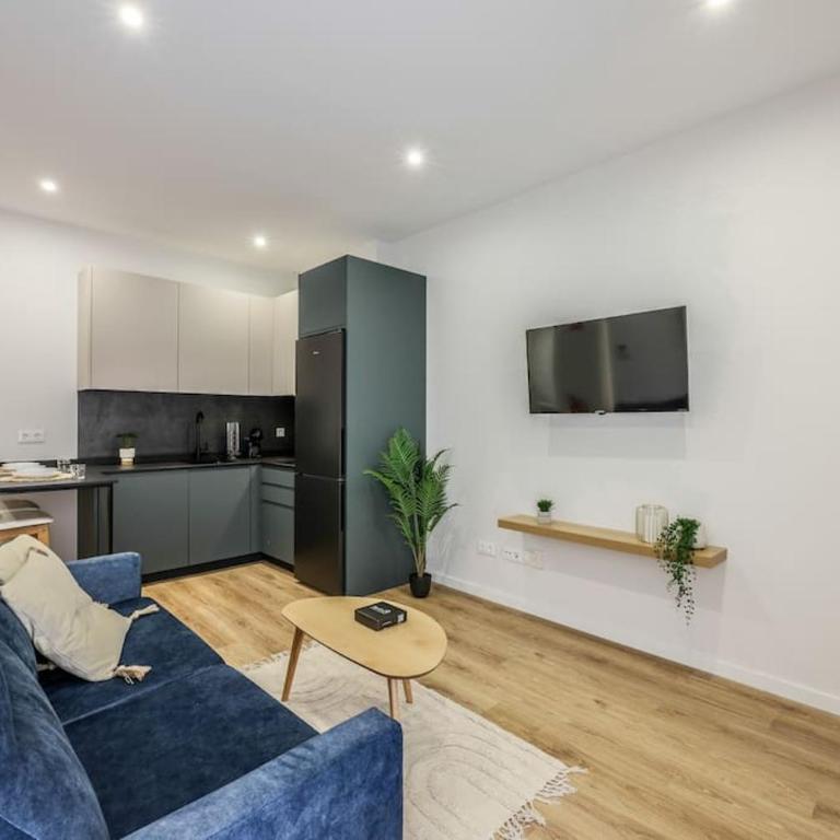 Luxe apartments Madrid Rio by RentitUP - One-Bedroom Apartment - 11