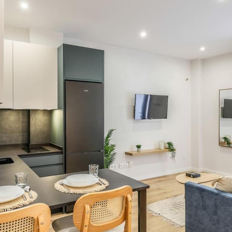 Luxe apartments Madrid Rio by RentitUP - One-Bedroom Apartment - 19