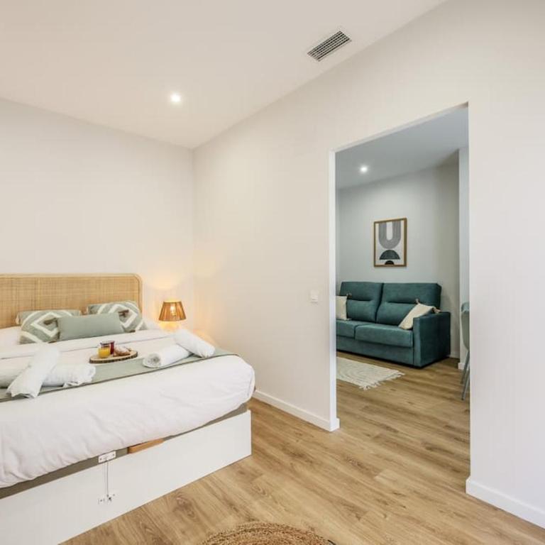 Luxe apartments Madrid Rio by RentitUP - One-Bedroom Apartment - 2