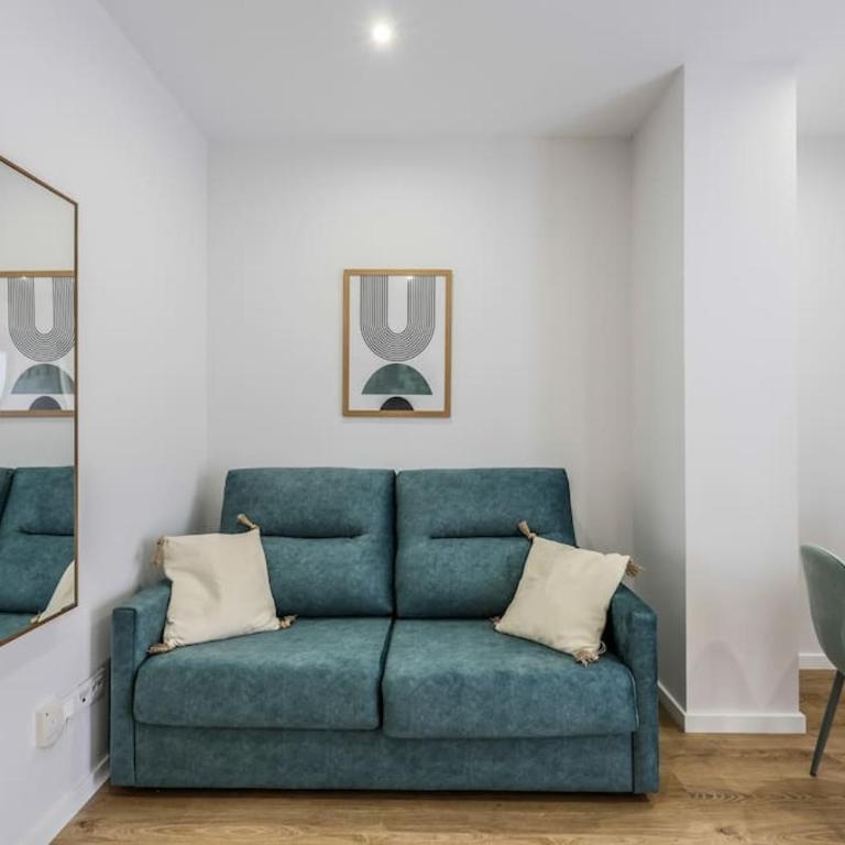Luxe apartments Madrid Rio by RentitUP - One-Bedroom Apartment - 11