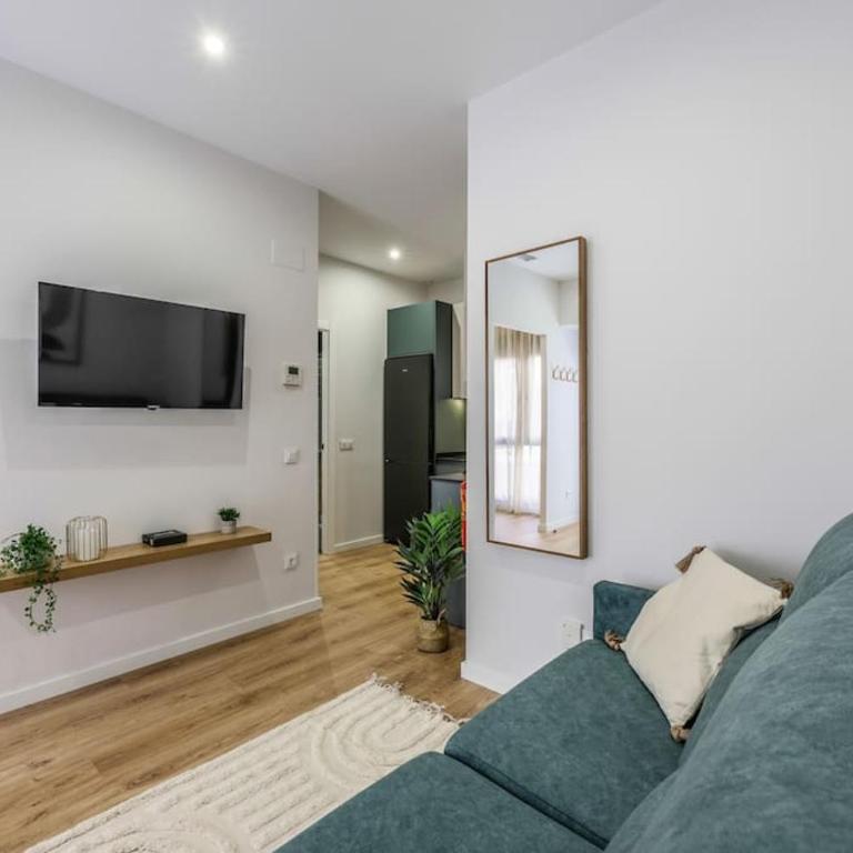 Luxe apartments Madrid Rio by RentitUP - One-Bedroom Apartment - 12