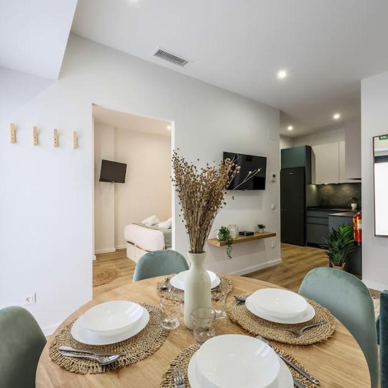 Luxe apartments Madrid Rio by RentitUP - One-Bedroom Apartment - 13
