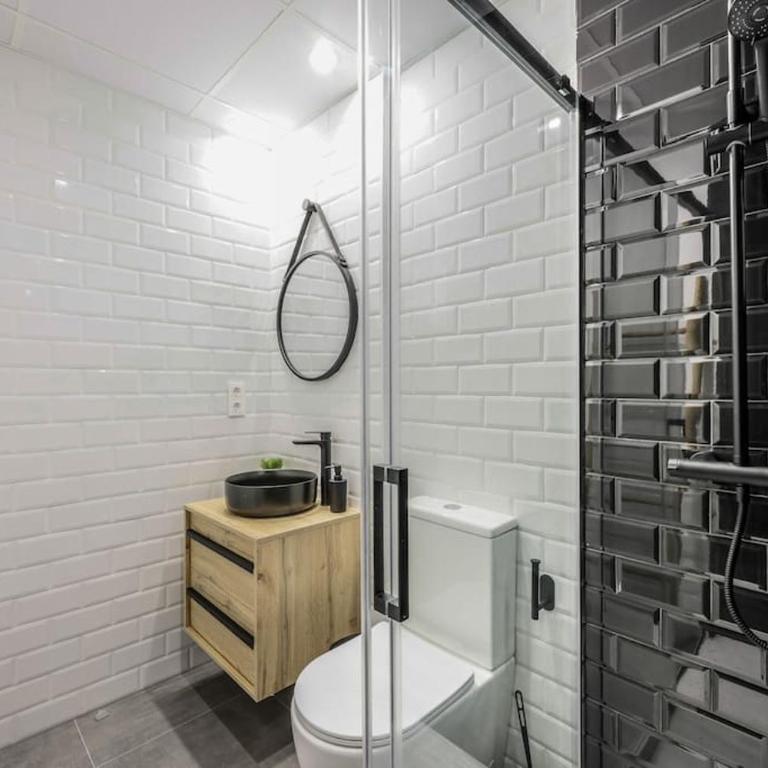 Luxe apartments Madrid Rio by RentitUP - One-Bedroom Apartment - 19