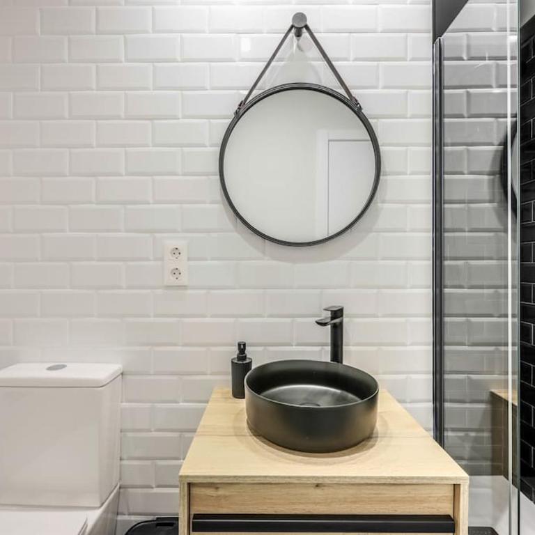Luxe apartments Madrid Rio by RentitUP - One-Bedroom Apartment - 4