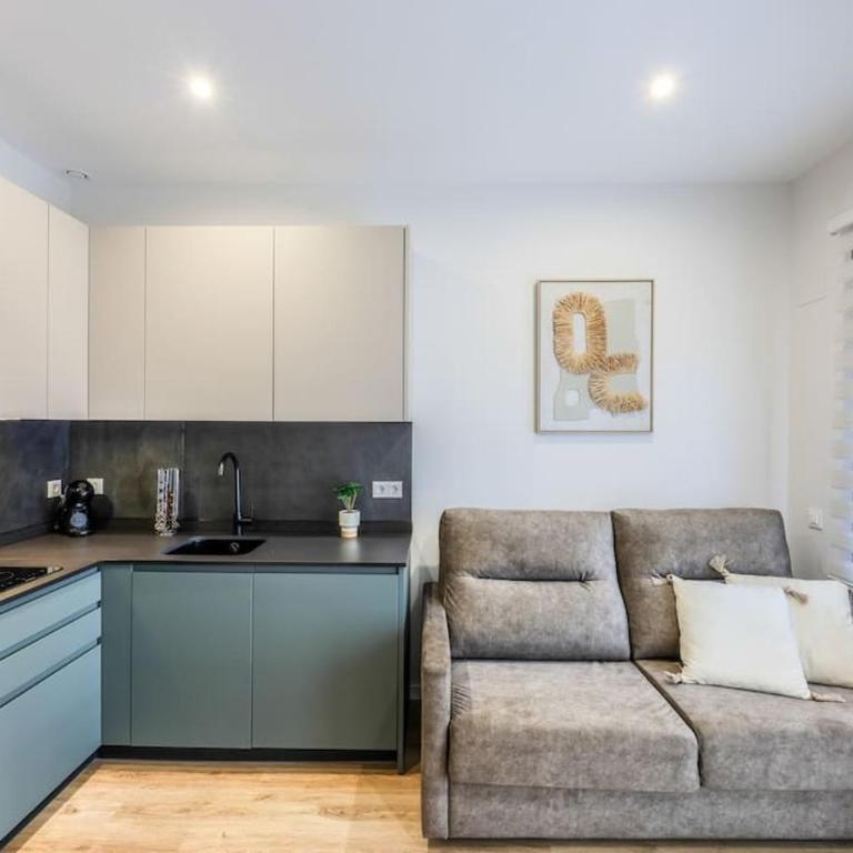 Luxe apartments Madrid Rio by RentitUP - One-Bedroom Apartment - 5