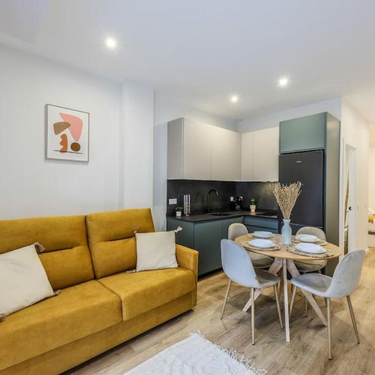 Luxe apartments Madrid Rio by RentitUP - One-Bedroom Apartment - 1