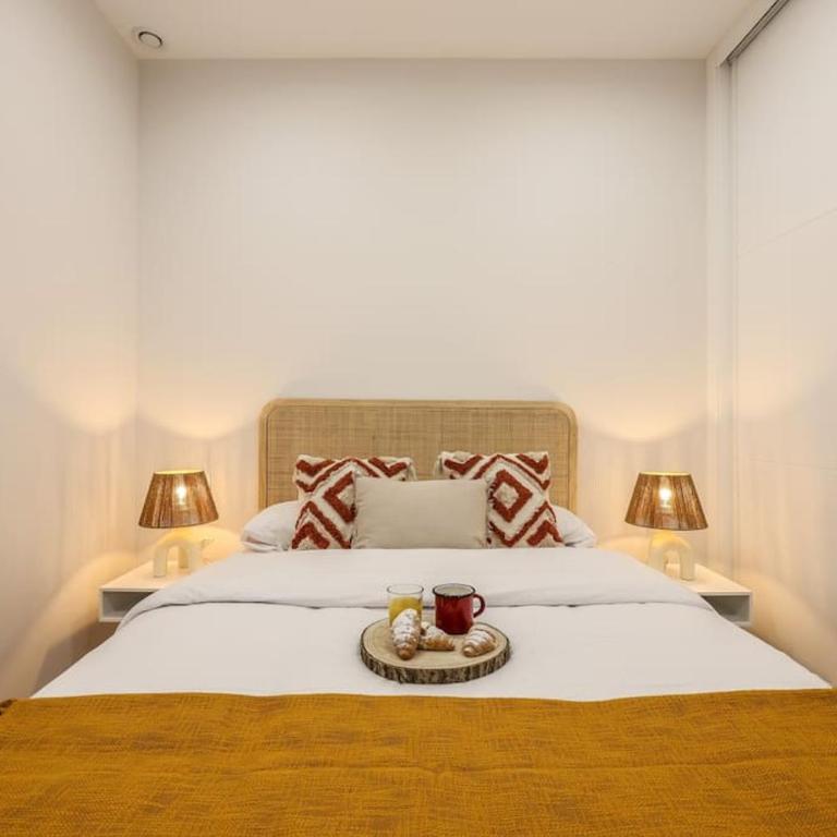 Luxe apartments Madrid Rio by RentitUP - One-Bedroom Apartment - 9