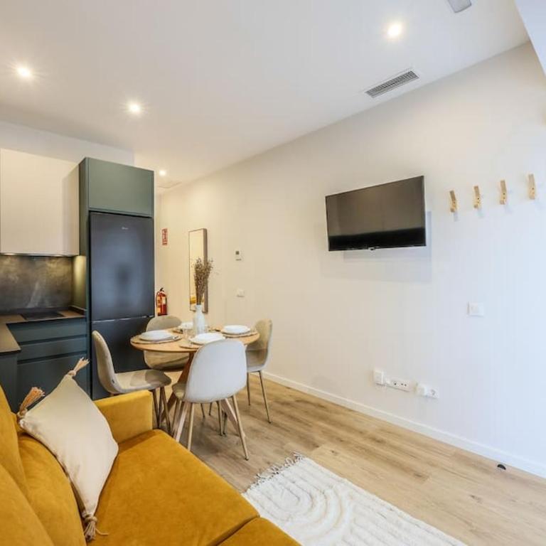 Luxe apartments Madrid Rio by RentitUP - One-Bedroom Apartment - 13
