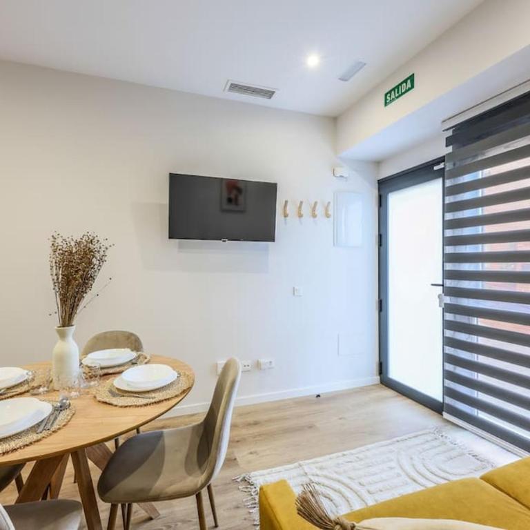 Luxe apartments Madrid Rio by RentitUP - One-Bedroom Apartment - 14