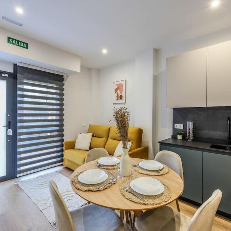 Luxe apartments Madrid Rio by RentitUP - One-Bedroom Apartment - 21