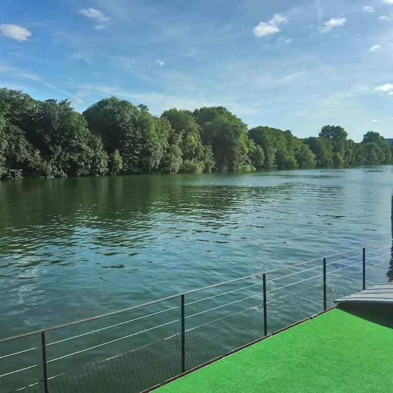 Belle péniche romantique à Paris - Maison 2 Chambres - 2
